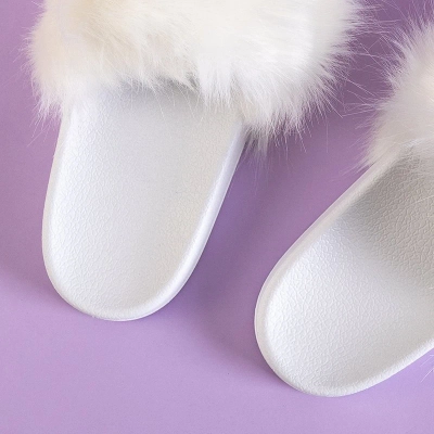 OUTLET Women's white slippers with fur Danita - Footwear