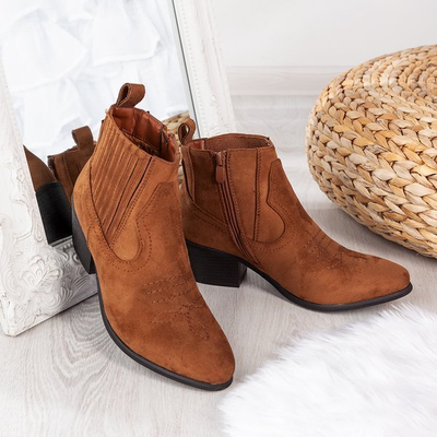 Brown cowboy boots a'la Golessa - Footwear