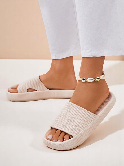 Royalfashion Women's rubber flip-flops Bree