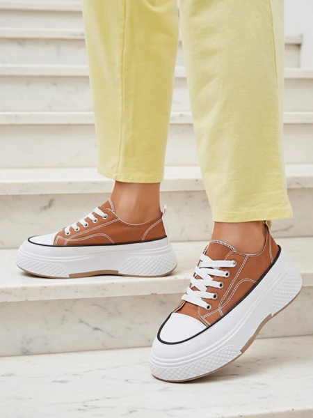 Royalfashion Sieviešu platformas kedas Beemes