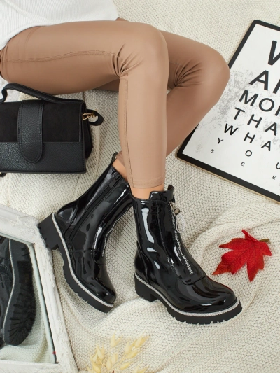 Lakierowane eko skórzane botki damskie z cyrkoniami Nuvina