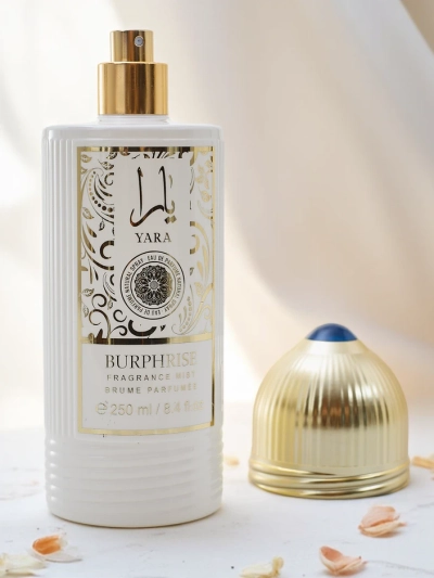 Вдохновлено женским спреем для тела Lattafa Yara 250 мл