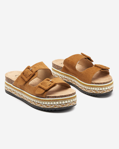 Women's camel slippers on a thick Carisno sole - Footwear