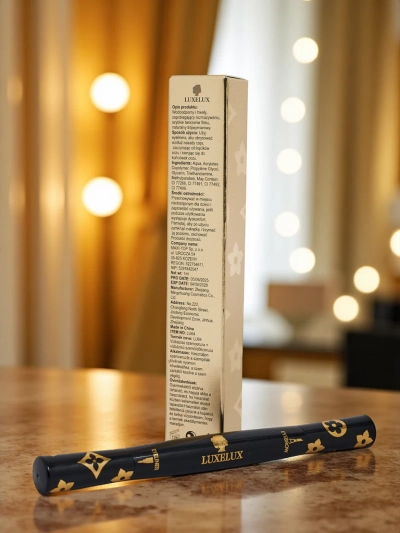 Luxelux Eyeliner and eyebrow pen 2in1