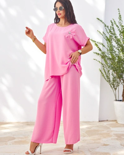 Royalfashion Women's short-sleeved set with decorative flower and wide trousers
