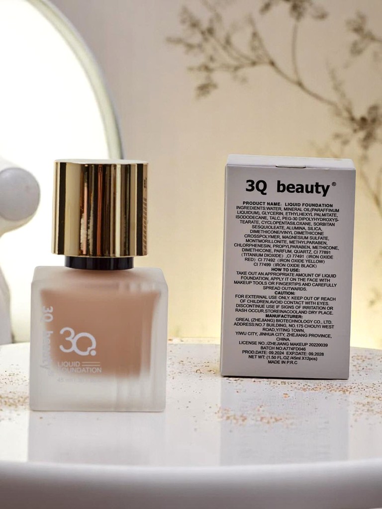 3Q Beauty Yara Face Foundation Light Sandbeige 125
