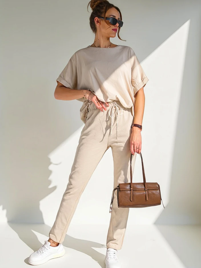 Royalfashion Sieviešu kokvilnas komplekts ar īsām piedurknēm un taisnām biksēm