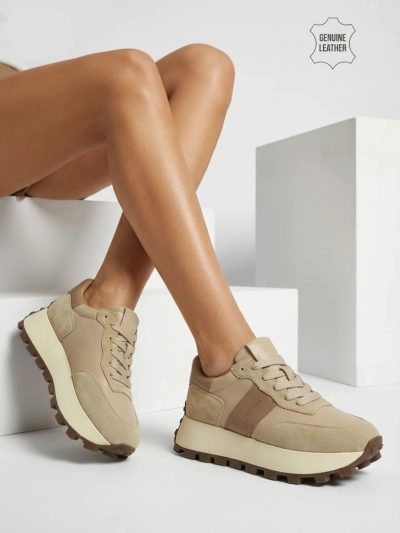 Naterre women's sports sneakers made of natural leather