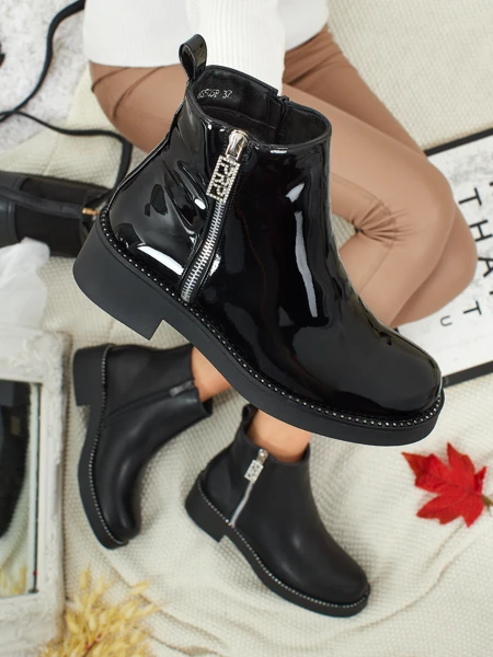 Lakierowane Botki damskie eko skórzane Calvera