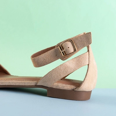 OUTLET Beige women's ballerinas with flat heels Dilerma - Shoes