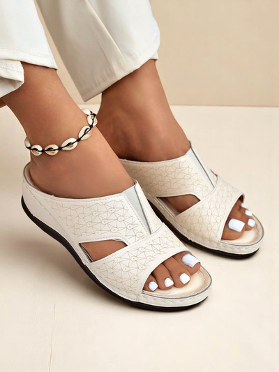 Royalfashion Damskie klapki na grubszej podeszwie Nova Step