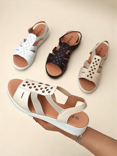 Royalfashion Женские сандалии на низкой танкетке Sora