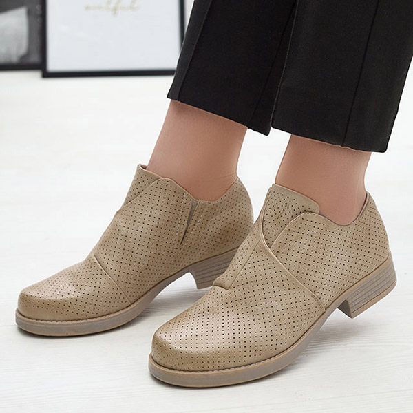 Beige women's eco leather half shoes Ilioppa- Footwear