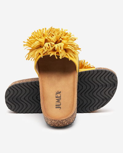 Sieviešu čības ar auduma ornamentu dzeltenā krāsā Ailli- Footwear