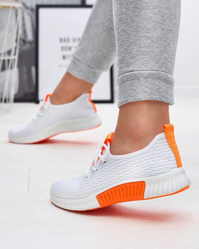 Balti sieviešu sporta apavi ar oranžiem ieliktnīšiem Kedeti - Apavi