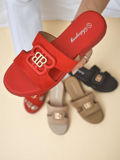 Royalfashion Женские шлепанцы на плоской подошве ChicStep