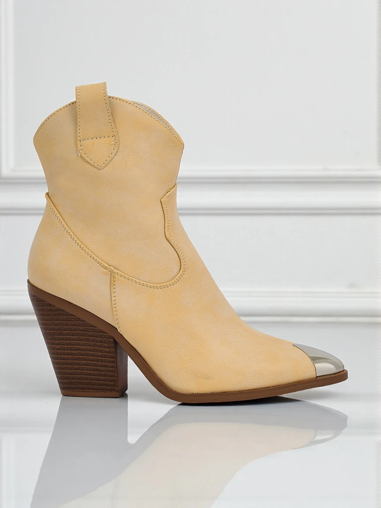 Women's Heeled Cowboy Boots with Decorative Toe Glacier Fang