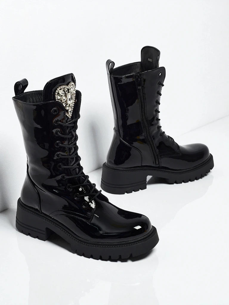 Женские лакированные ботинки на шнуровке Emelune