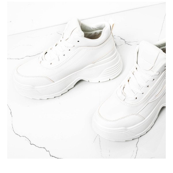 Białe buty sportowe na grubej podeszwie American - Obuwie