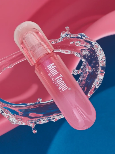 Lip gloss with glitter color Witty