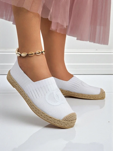Espadrilles da donna Calista Biancha - bianche piatte in pelle scamosciata ecologica, stile talianu