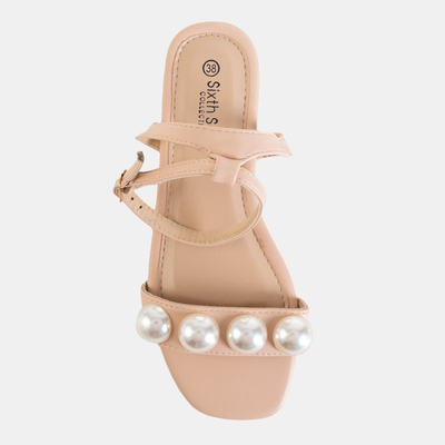 Beige women's flat sandals with pearls Lucyla - Footwear