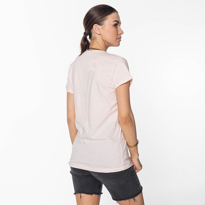 Женская футболка цветной пудры с принтом