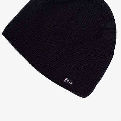 Черная мужская утепленная шапка