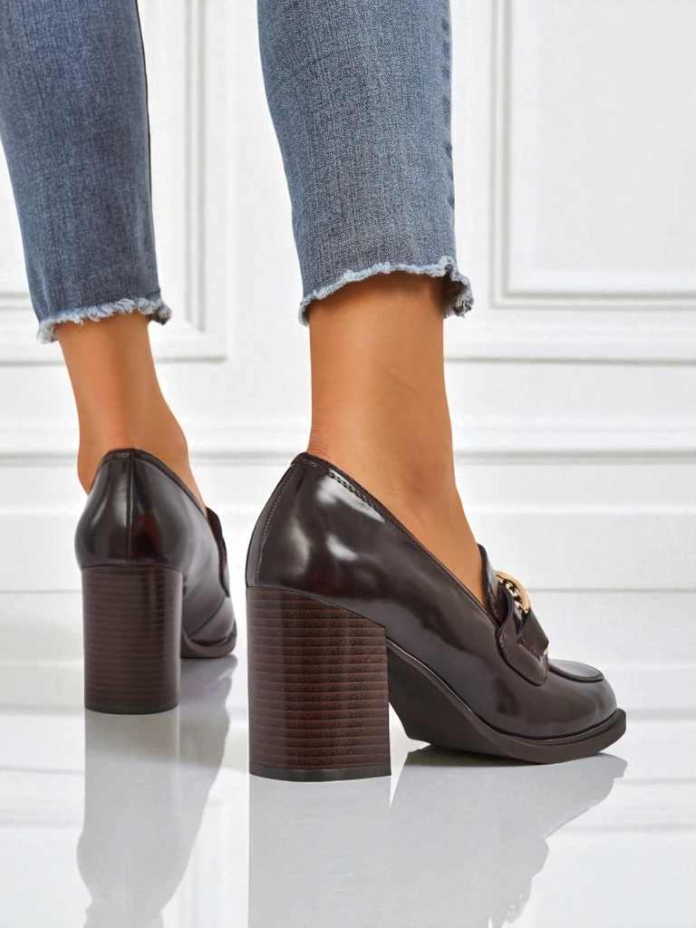 Sütünli Persephone Nero zenanlar uchin lawashlar ekologik deri altyn gysgych