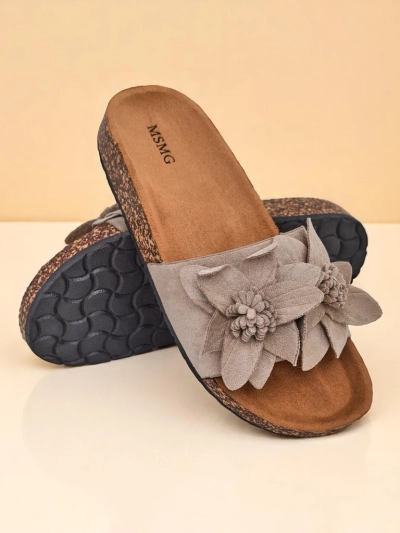 Женские шлепанцы Royalfashion с цветами Foules