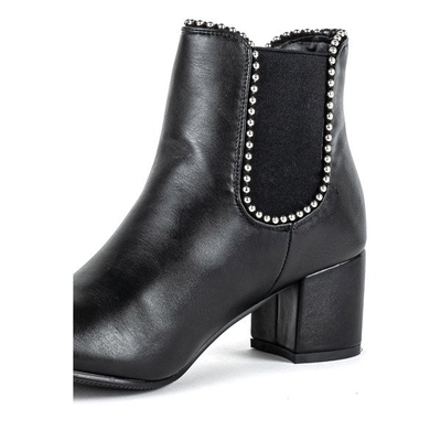 Черные ботильоны с форсунками Reja - Обувь