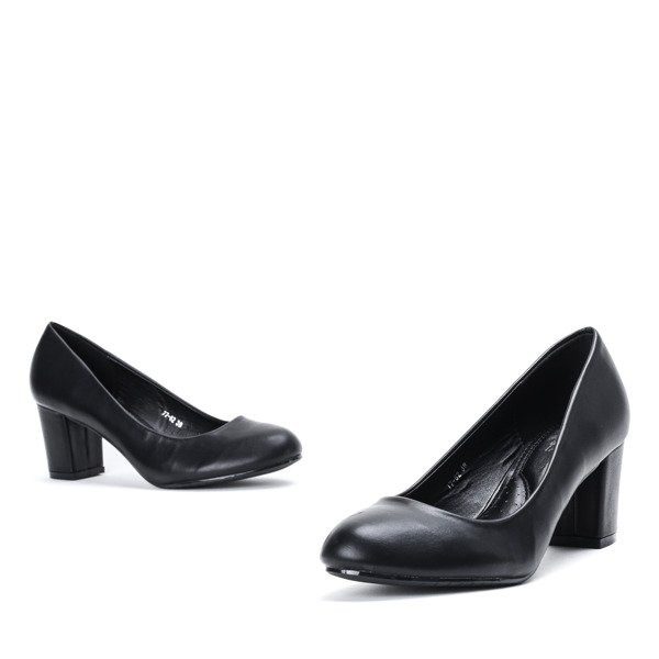 Czarne czółenka na średnim słupku Mikaelan - Obuwie