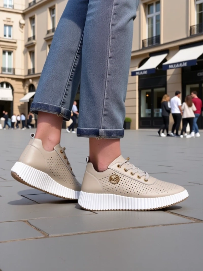 Royalfashion Women's sporty lace-up sneakers Jovenes