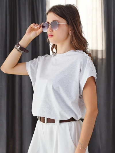 Royalfashion kokvilnas sieviešu t-krekls ar mežģīņu piedurknēm