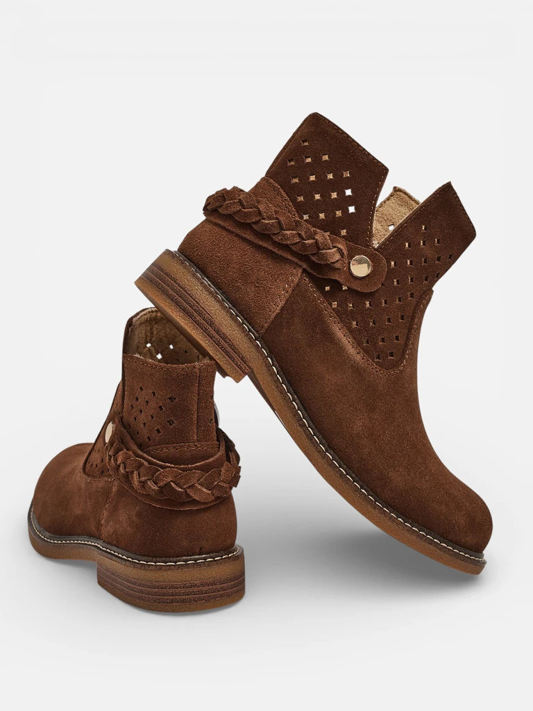 Ажурные женские ботинки из натуральной кожи Unimi