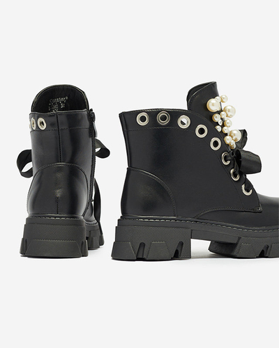 Black women's boots laced with a ribbon Legati- Footwear