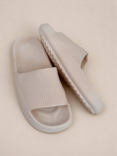 Royalfashion Women's rubber flip-flops Bree