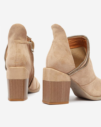 Light brown women's insulated boots on a post Mukis - Footwear