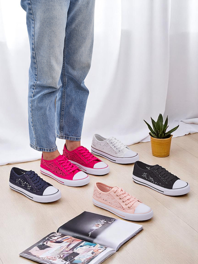 Callista Fuchsia Women's Sneakers - Light Fabric, 2.5 cm Flat Sole