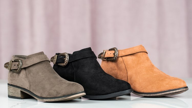 Brązowe sztyblety z klamrą Taida - Obuwie