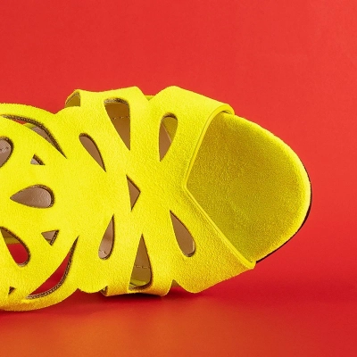 OUTLET Neon yellow women's sandals on the Aleksis post - Footwear