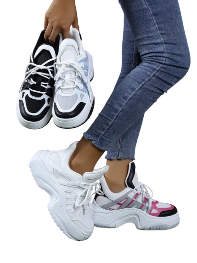 Royalfashion Women's sporty sneakers on a thicker sole Loness
