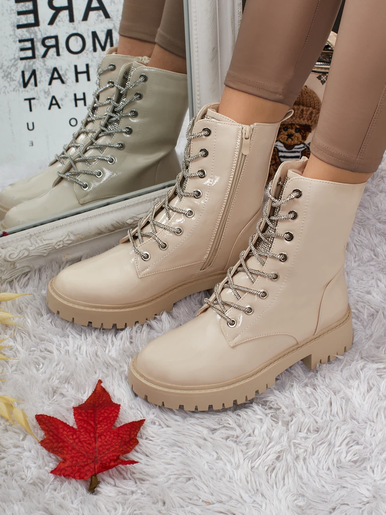 Gelakte Fjorra veterlaarsjes voor dames