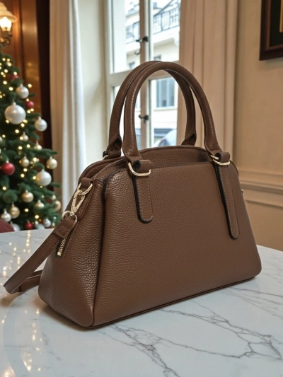 Liten dameveske i miljøvennlig skinn Viott