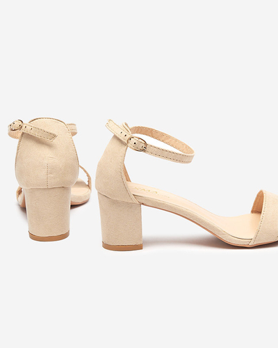 Beige women's sandals on the Nelino post - Footwear