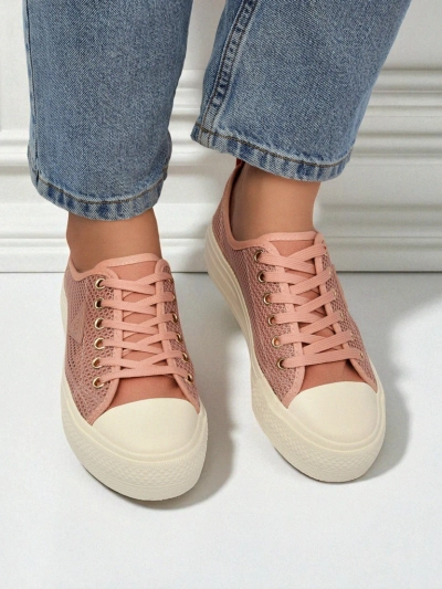 Afrodyta Rosa trampki fi uman - pink but weh kyahn breez fi di son taim