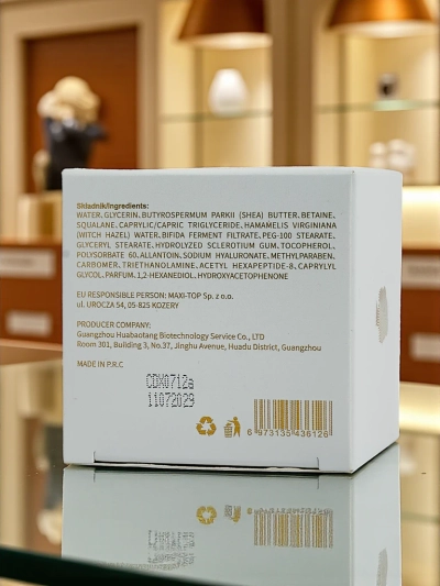 Luxelux White Bandage Nawilżający krem pod oczy z retinolem