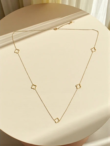 Naszyjnik Lira Lariat ak motif trèfl