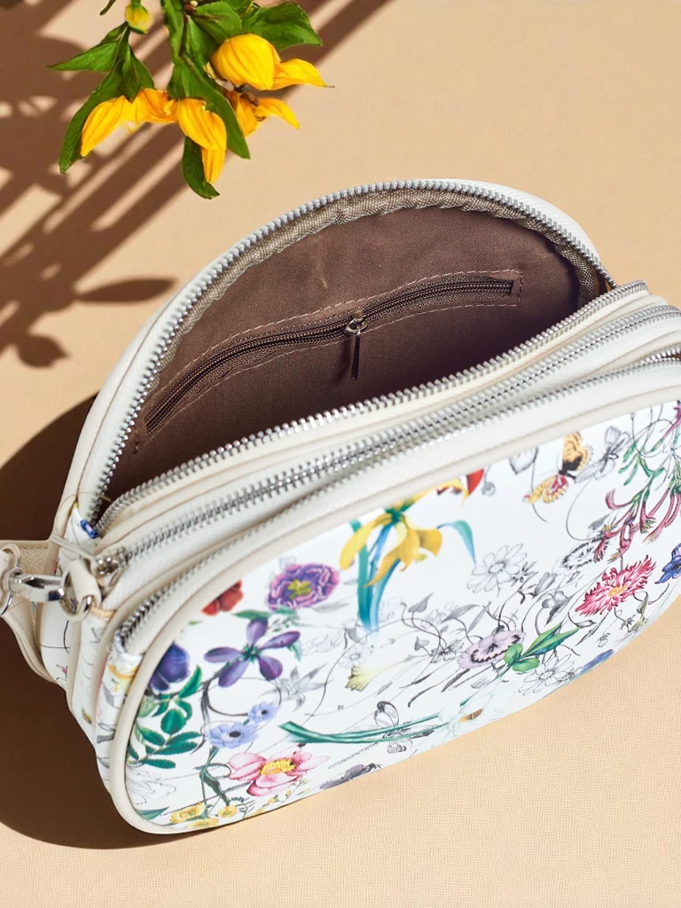 Royalfashion Small women's handbag made of eco leather Floriana