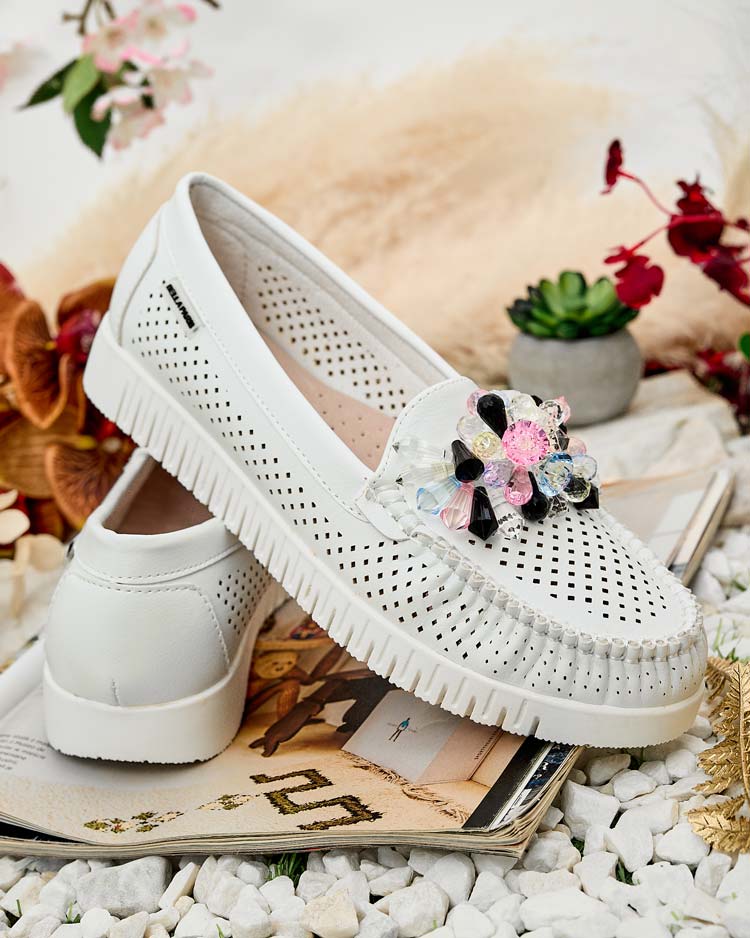 Royalfashion Sieviešu ažūra mokasīni ar pērlītēm Nasfali